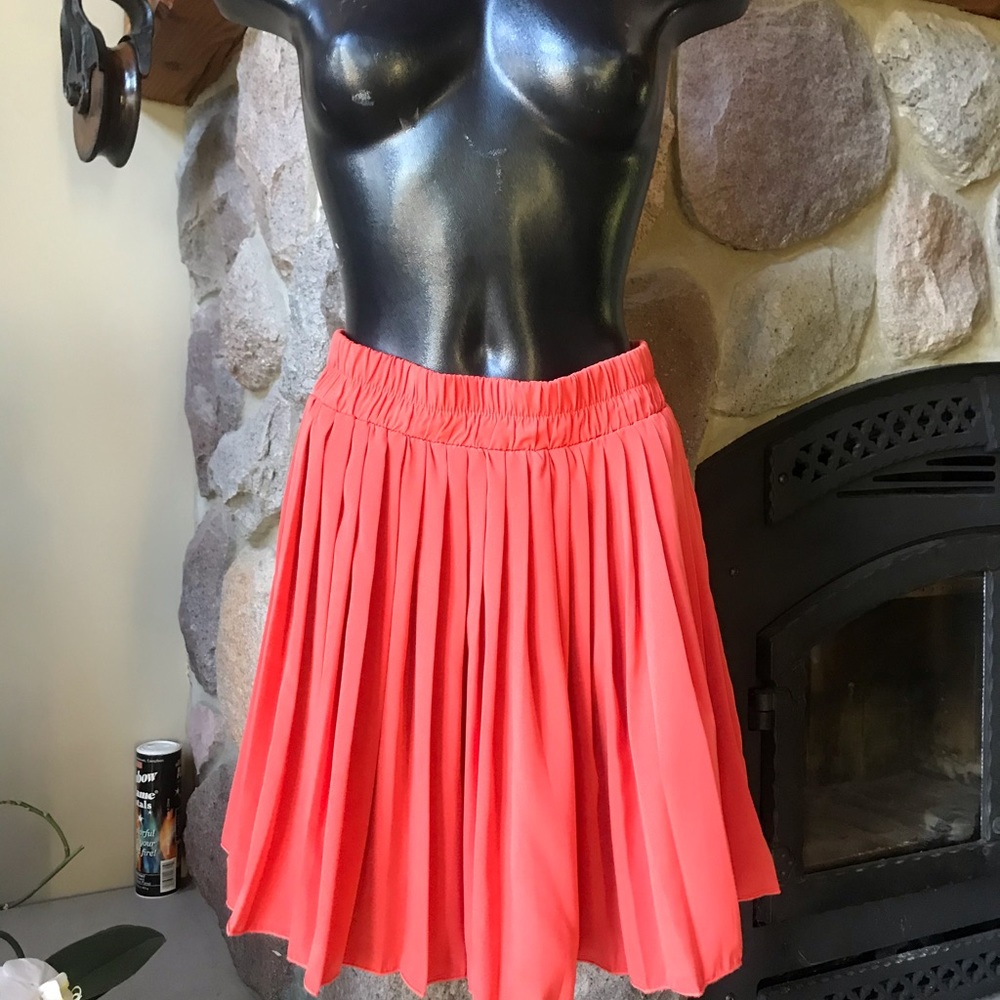 Everly (muted) orange Fan skirt